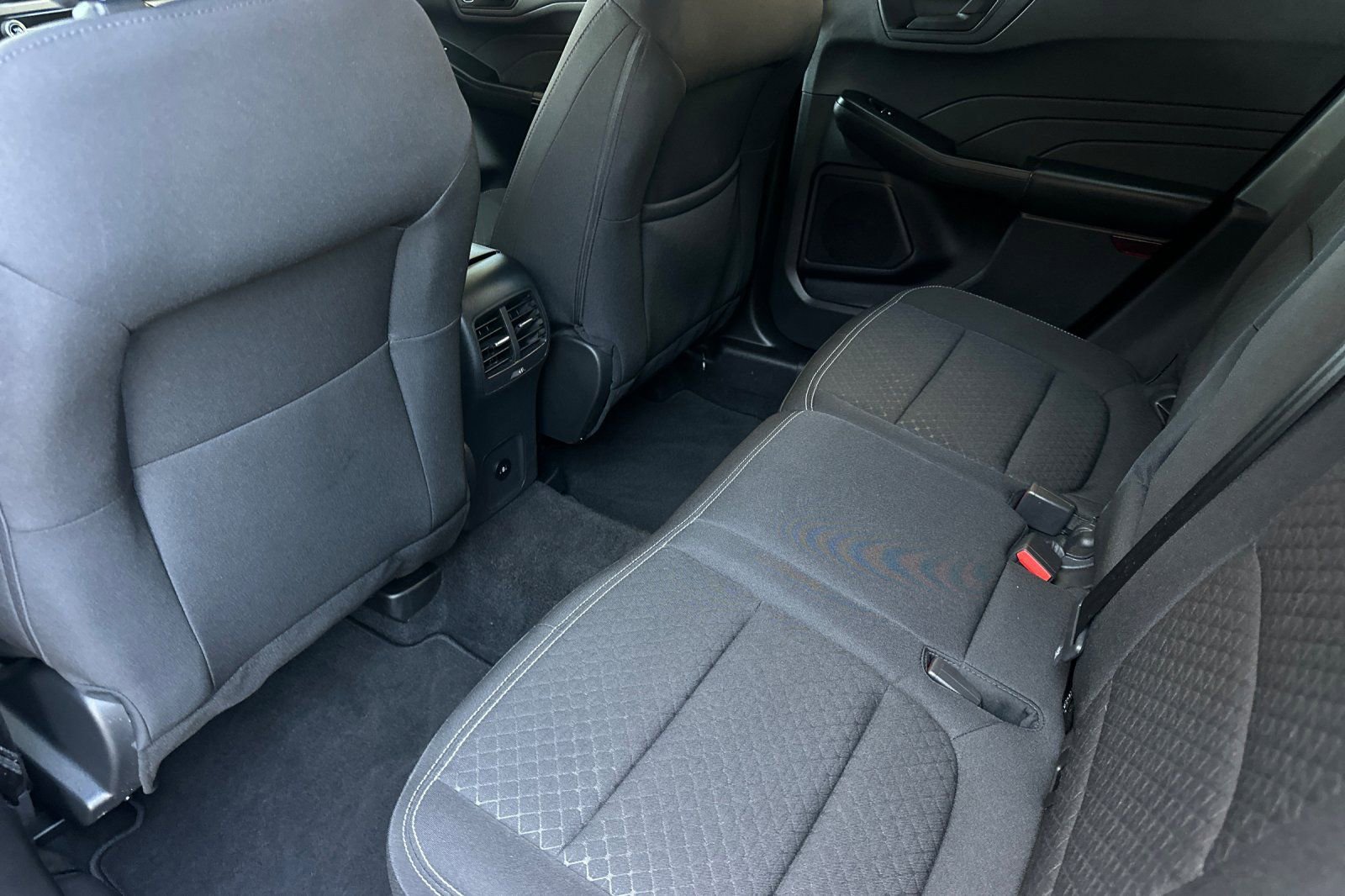 Certified 2024 Ford Escape Active FWD image 11