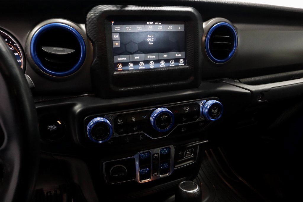 Used 2022 Jeep Gladiator Willys image 34