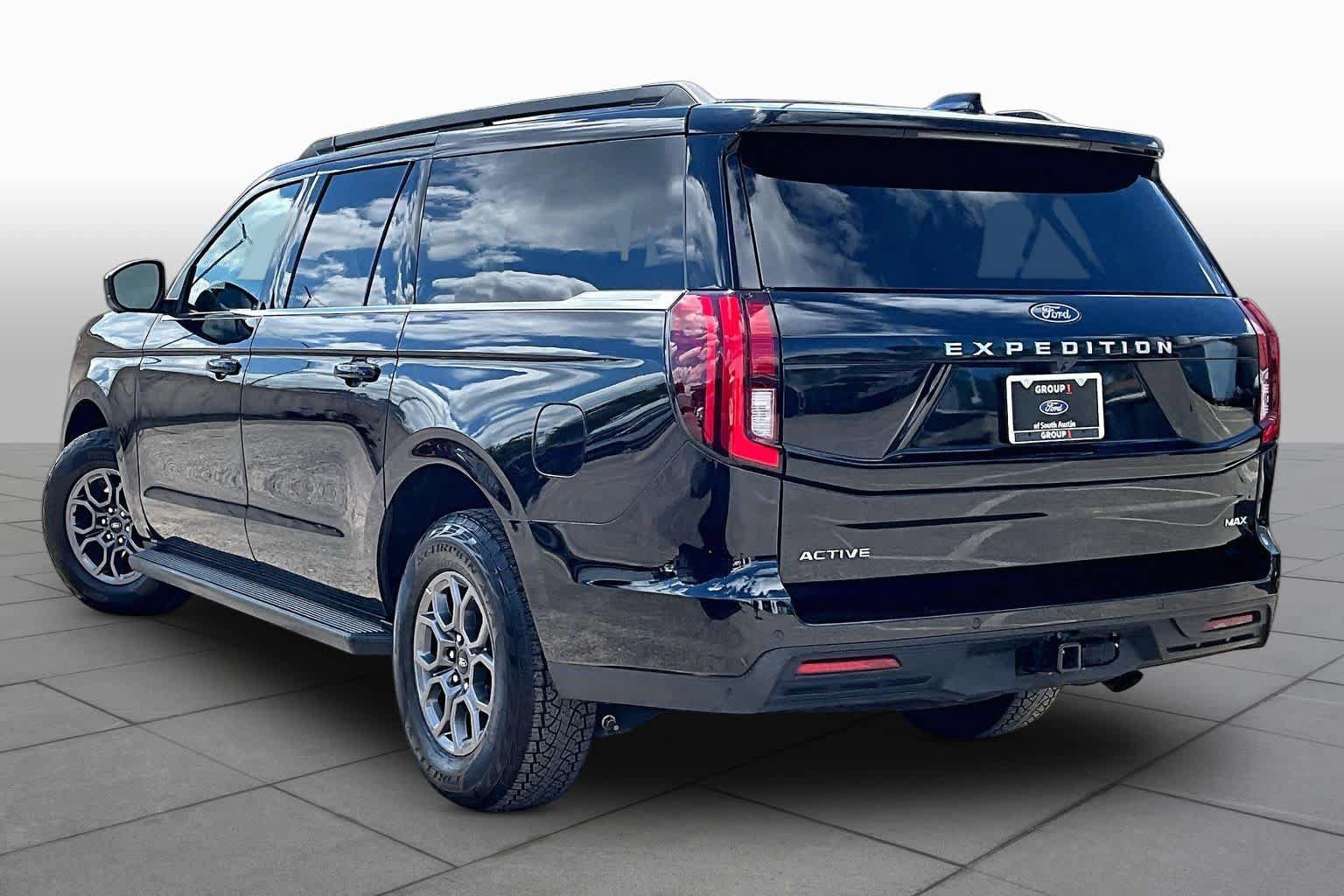 Certified 2025 Ford Expedition Max Active RWD image 12