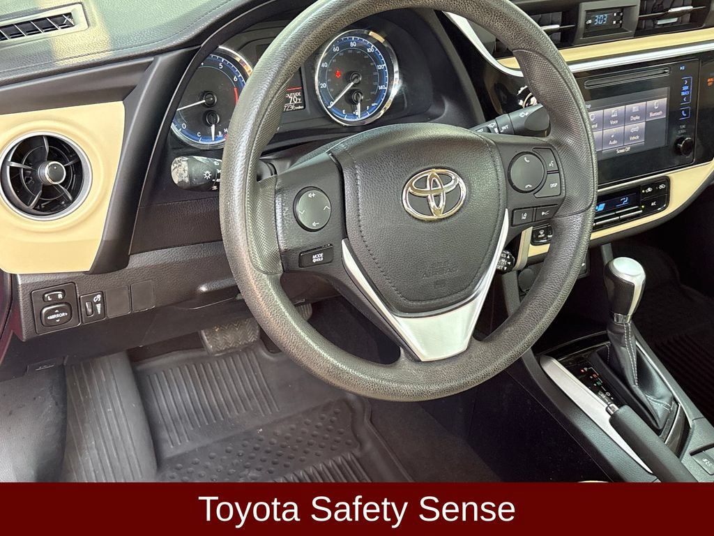 Used 2018 Toyota Corolla LE FWD image 6