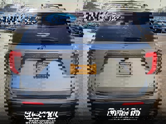 Certified 2022 Ford Explorer XLT w/ Equipment Group 202A image 5