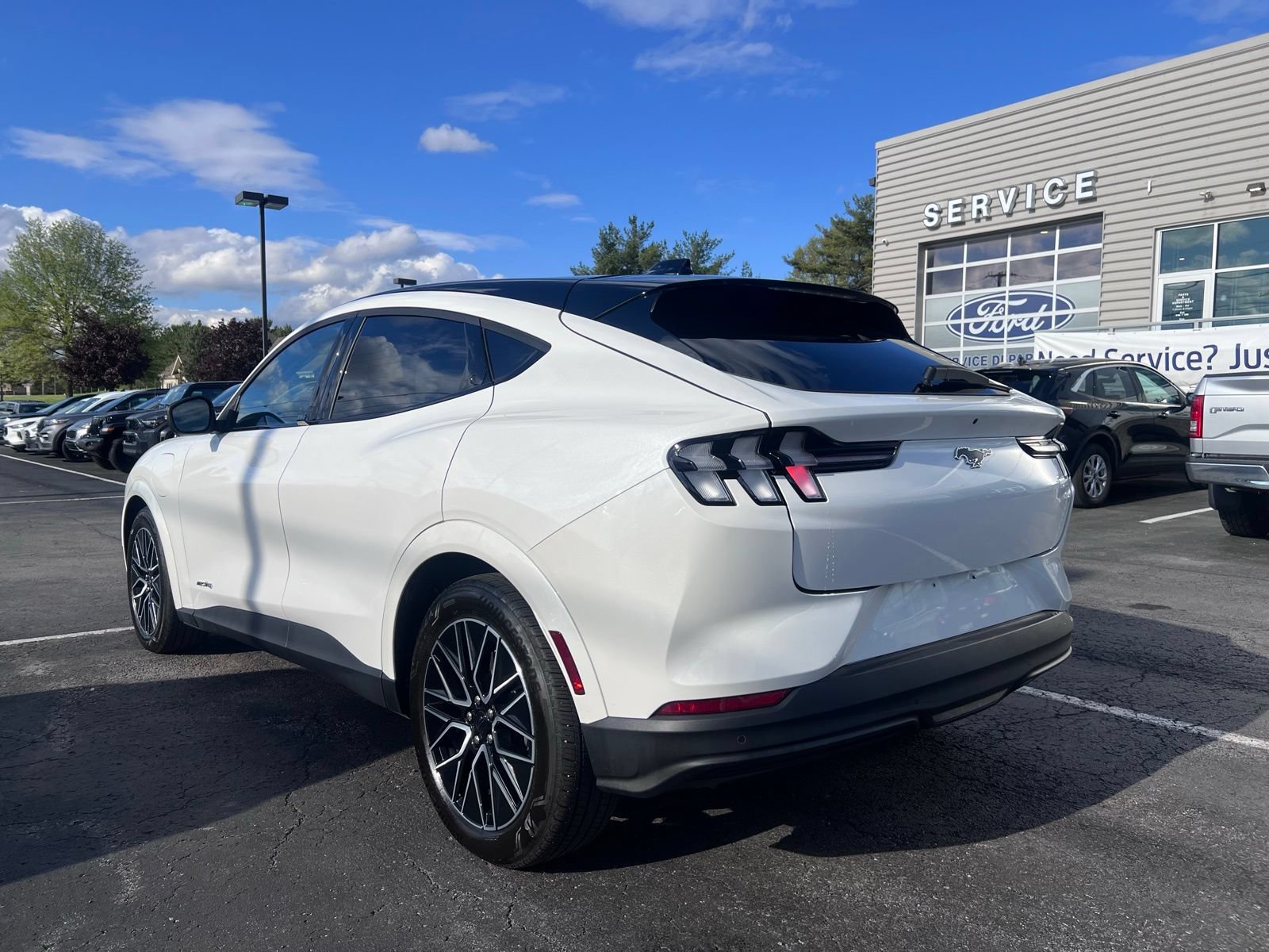 Certified 2025 Ford Mustang Mach-E Premium AWD/4WD image 6