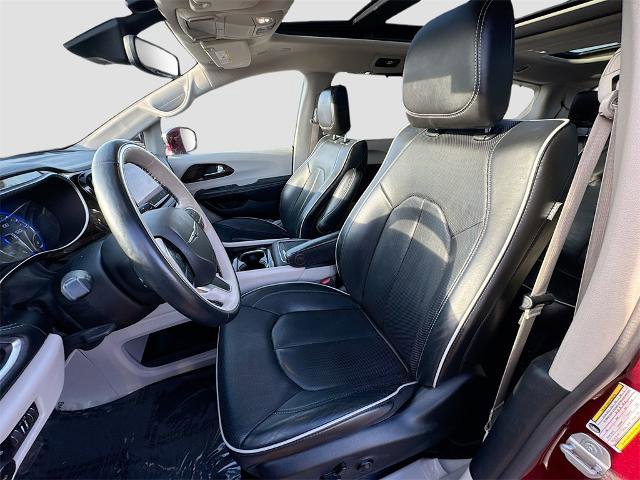 Used 2021 Chrysler Pacifica Limited image 18
