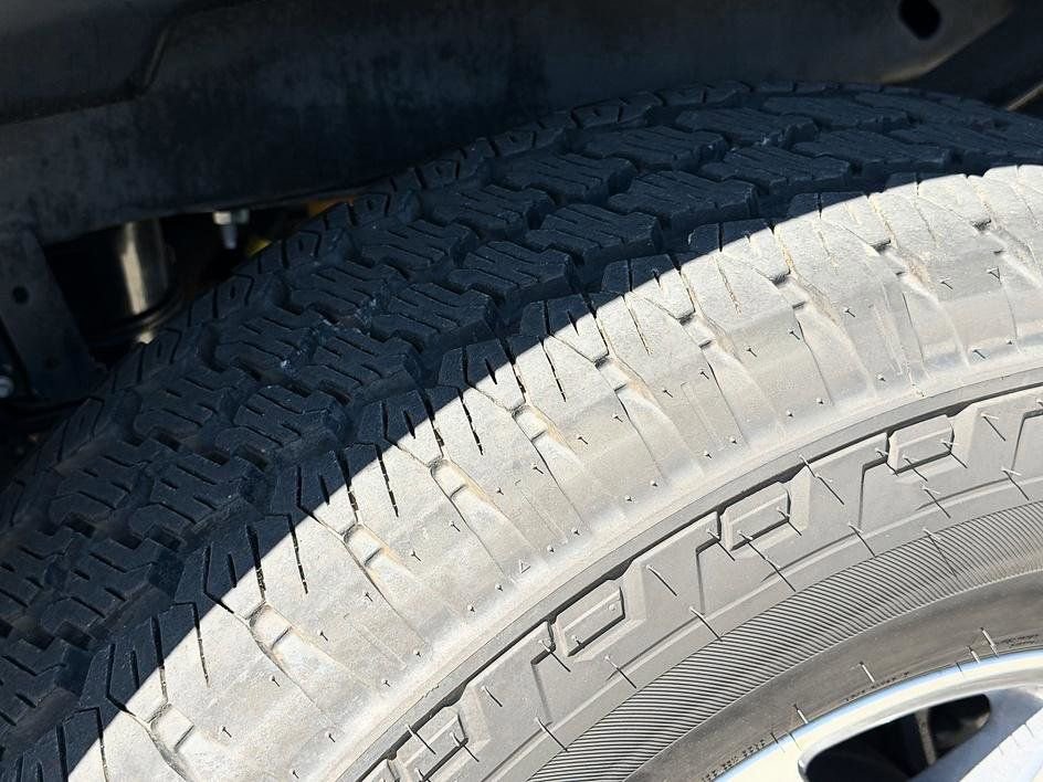 Certified 2023 Ford F350 Lariat w/ Tow Technology Package image 13