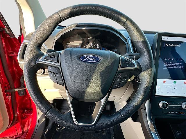 Certified 2024 Ford Edge Titanium image 11