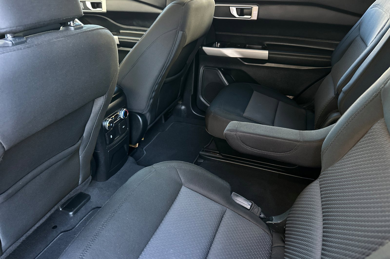 Certified 2022 Ford Explorer XLT image 11