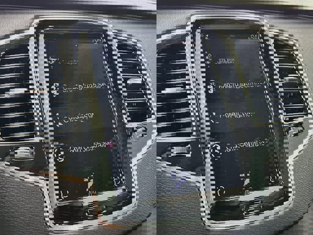 Used 2022 Volvo XC90 T5 Momentum w/ Advanced Package FWD image 17