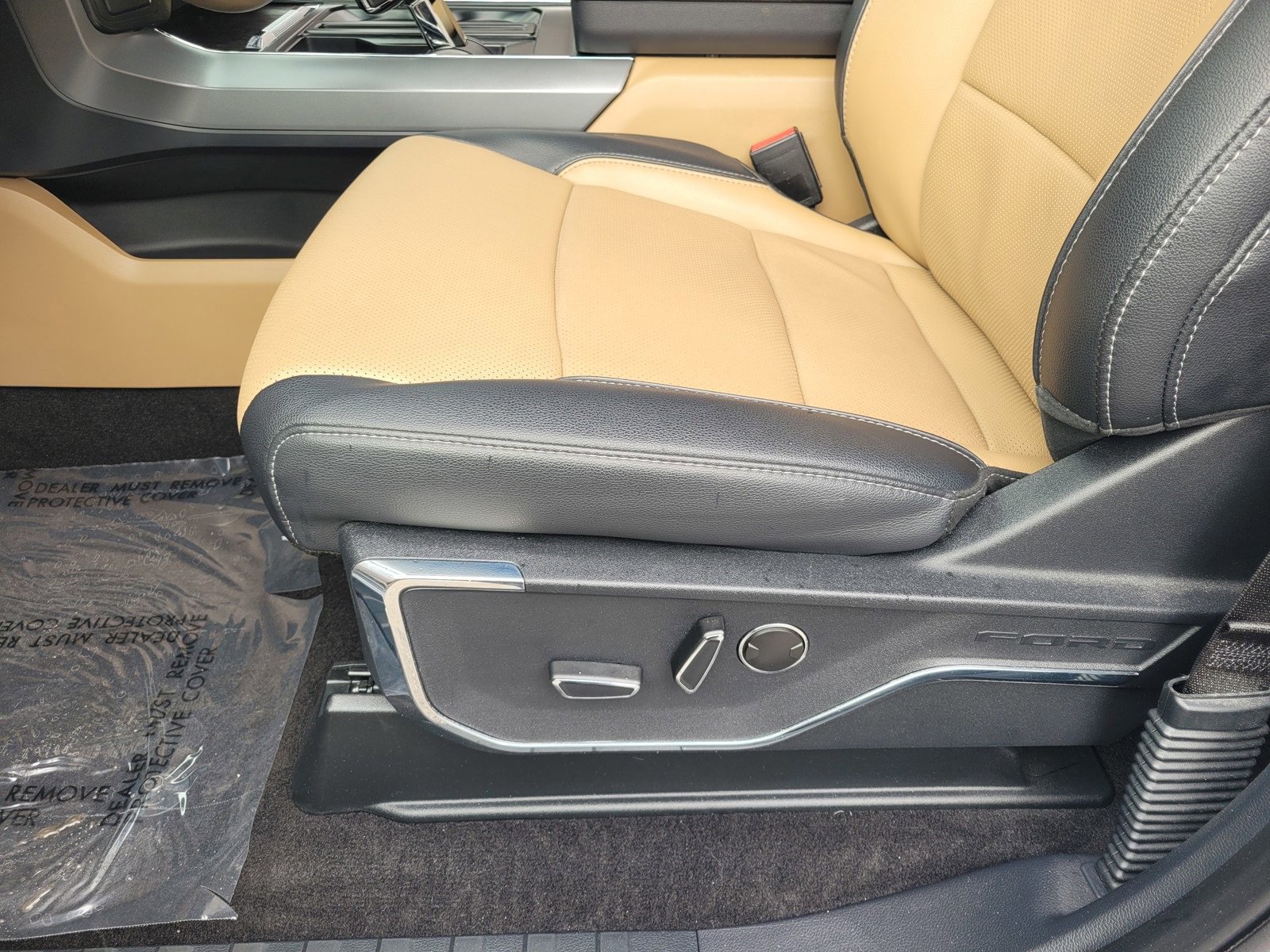 Certified 2022 Ford F150 Lariat w/ Equipment Group 502A High image 23