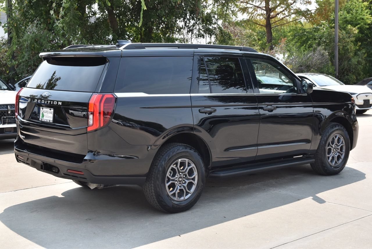 Certified 2025 Ford Expedition Active RWD image 7