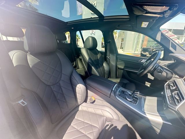 Used 2023 BMW X5 sDrive40i w/ M Sport Package RWD image 29
