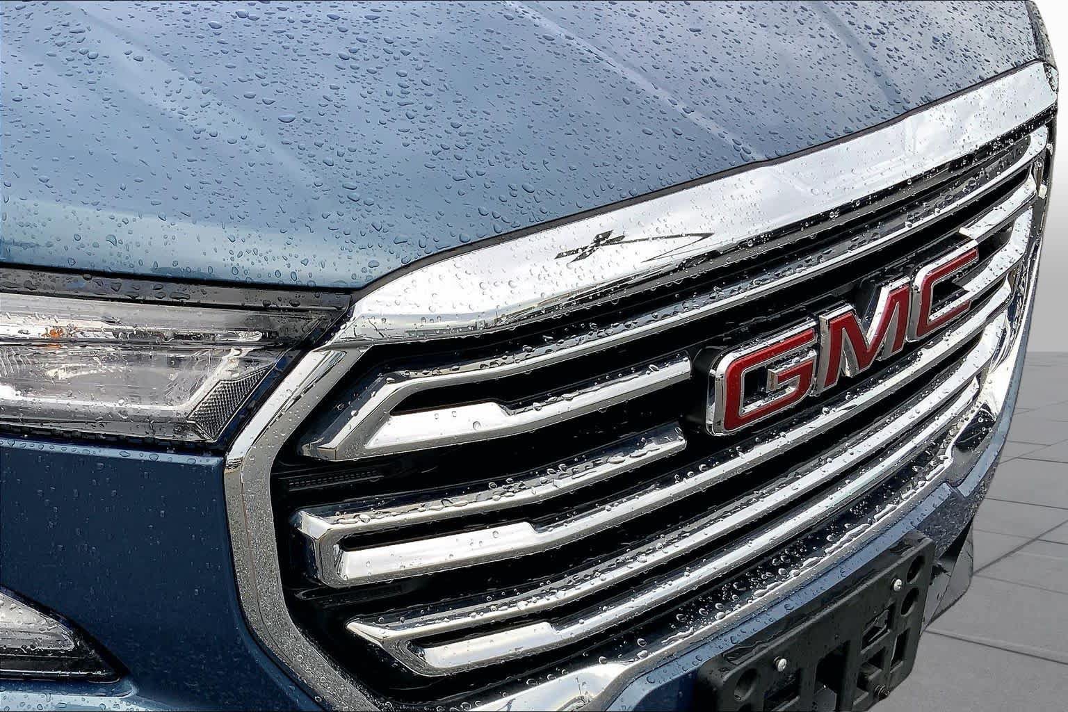 Used 2024 GMC Terrain SLT AWD/4WD image 28