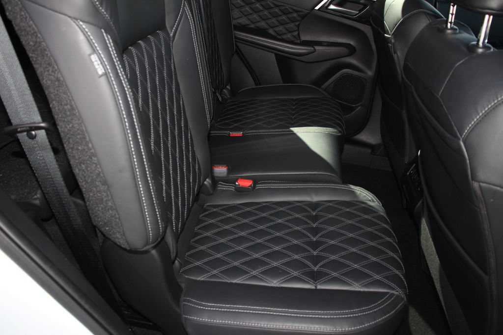 Used 2022 Mitsubishi Outlander SEL AWD/4WD image 25