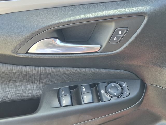 Used 2025 Buick Envista Sport Touring w/ Convenience I Package FWD image 13