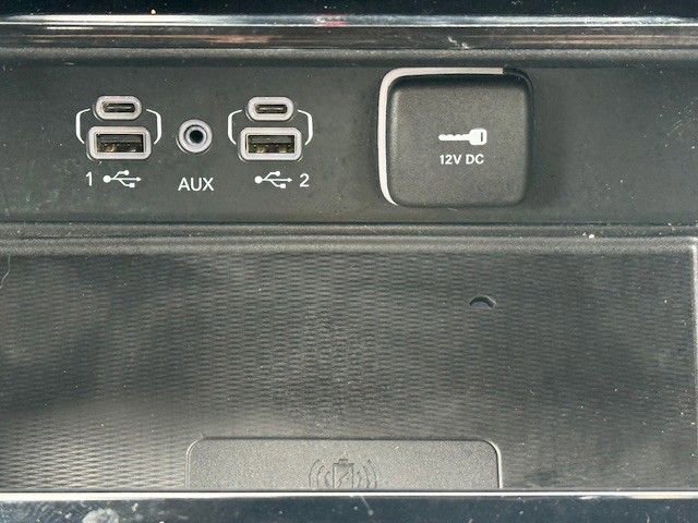 Used 2023 Jeep Grand Cherokee Altitude AWD/4WD image 24