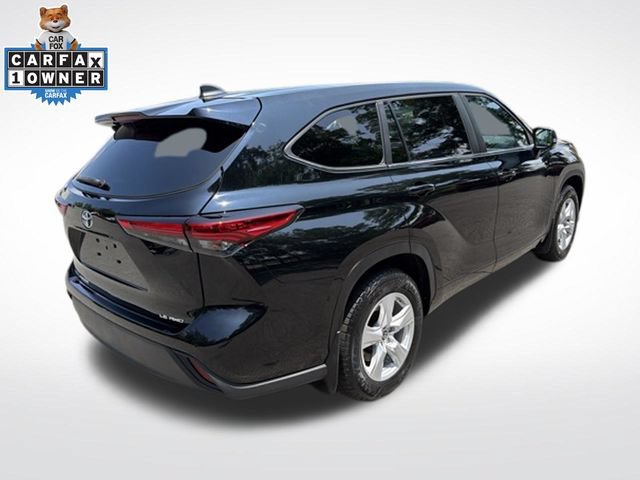 Used 2023 Toyota Highlander LE AWD/4WD image 8