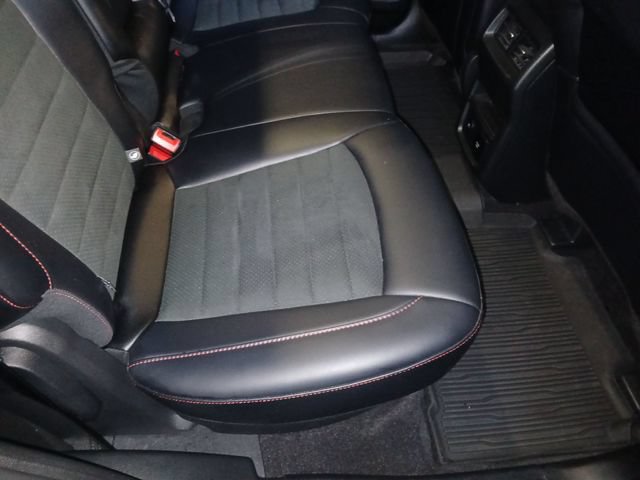 Certified 2024 Ford Edge ST-Line AWD/4WD image 44