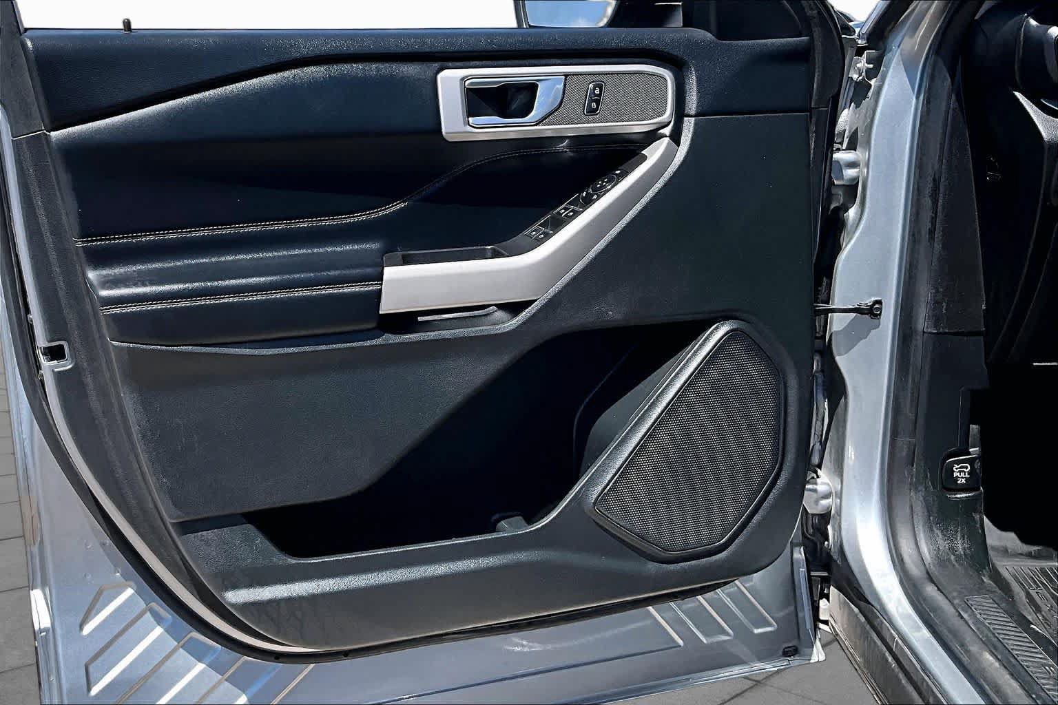 Certified 2023 Ford Explorer XLT RWD image 20