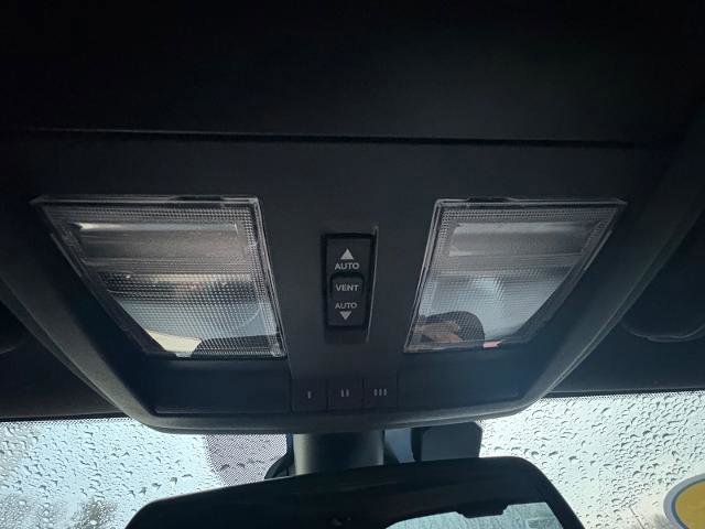 Used 2019 Dodge Challenger SXT w/ Driver Convenience Group image 23