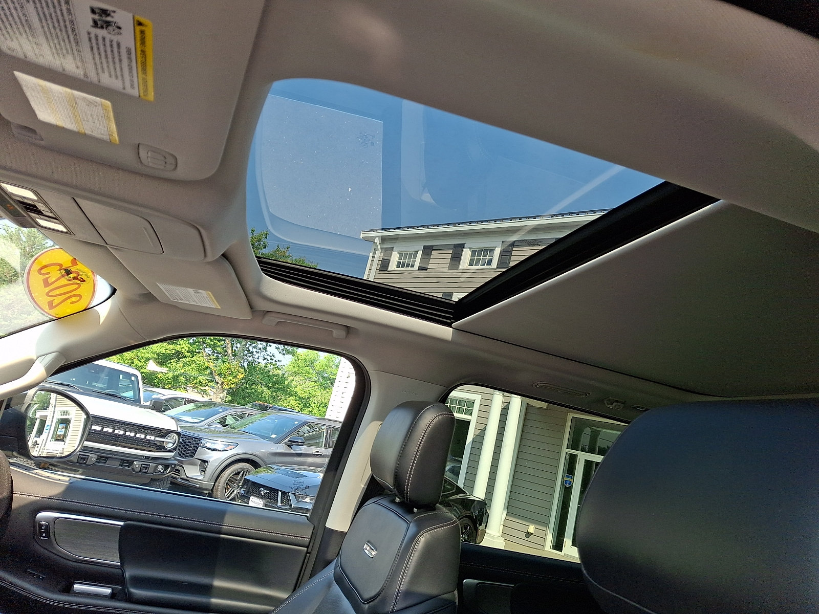 Certified 2025 Ford Expedition Max Platinum AWD/4WD image 16
