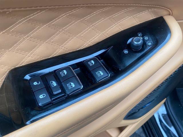 Used 2021 Jeep Grand Cherokee L Summit image 13