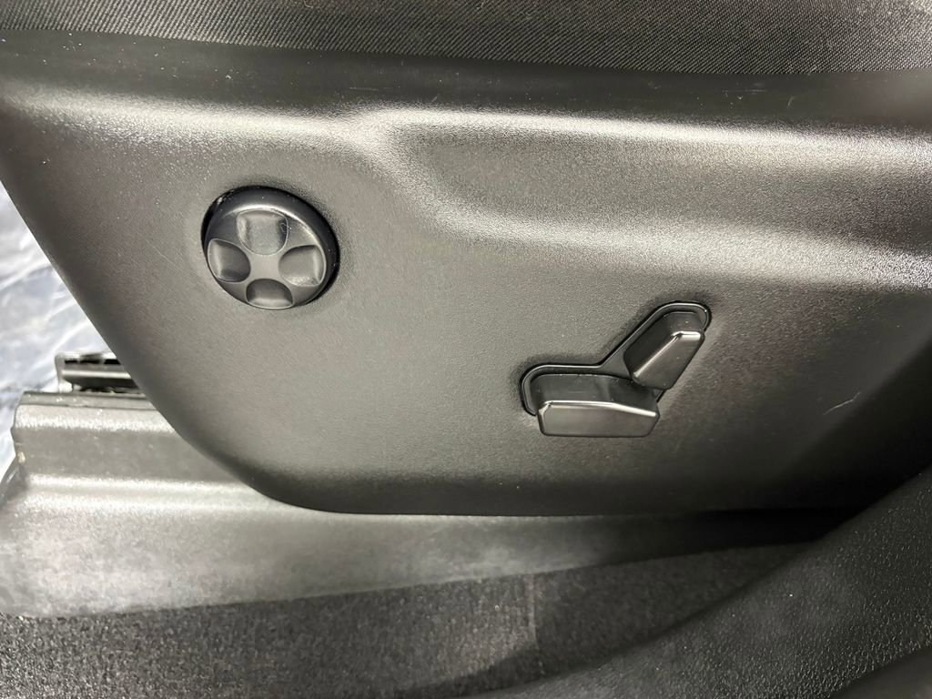 Used 2023 Dodge Durango GT AWD/4WD image 14