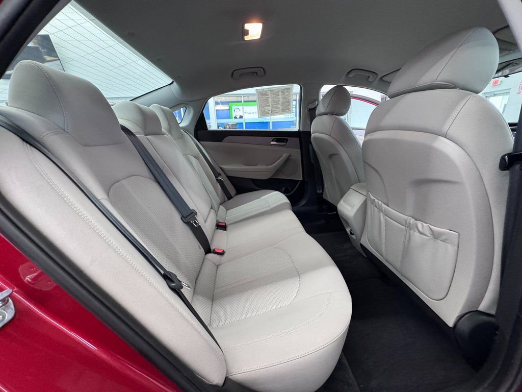 Used 2018 Hyundai Sonata SE FWD image 30