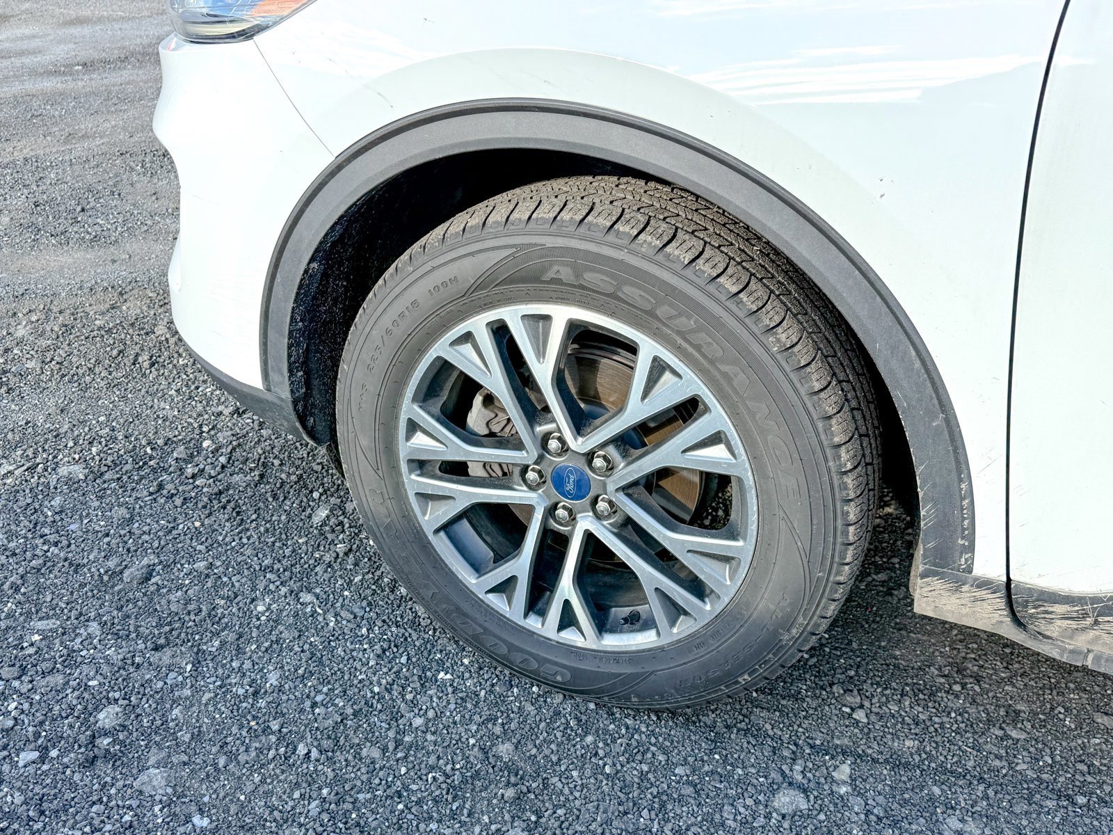 Certified 2020 Ford Escape SEL image 9