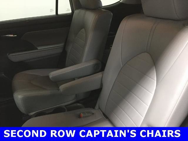 Used 2022 Toyota Highlander XLE image 15