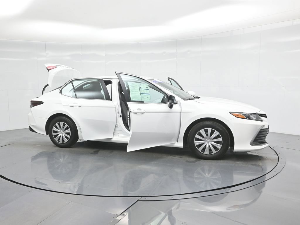 Used 2023 Toyota Camry LE image 52