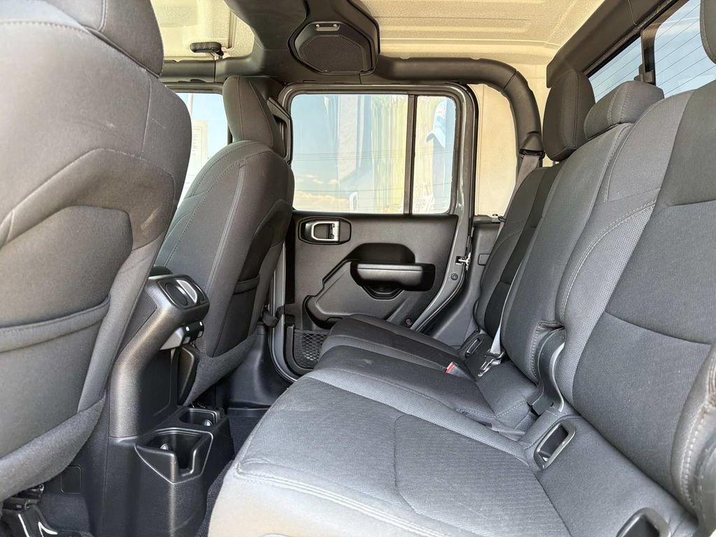 Used 2021 Jeep Gladiator Sport AWD/4WD image 23