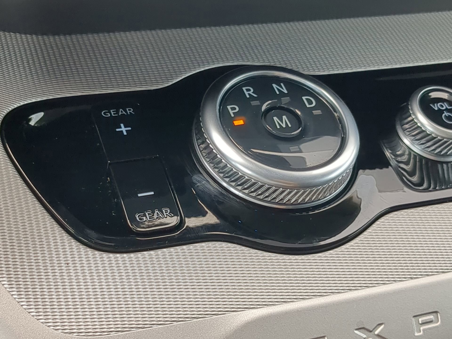 Certified 2025 Ford Expedition Active image 56