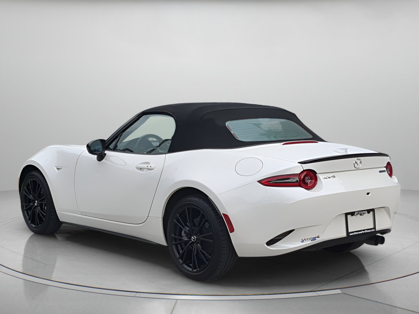 Used 2024 MAZDA MX-5 Miata Club RWD image 42