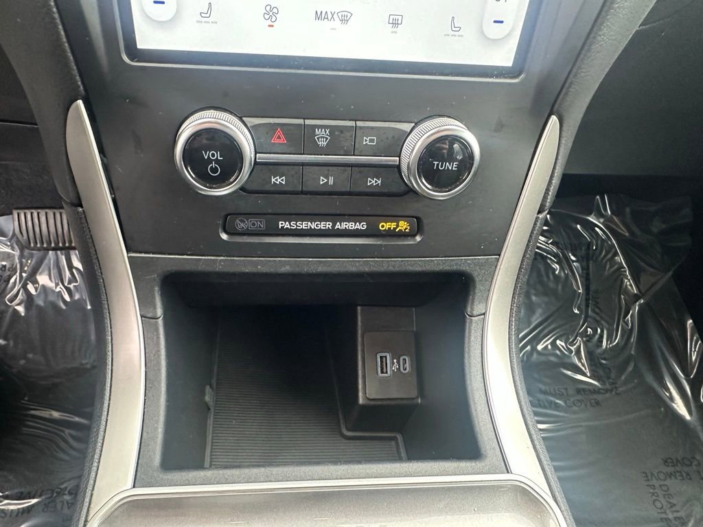 Certified 2024 Ford Edge SEL AWD/4WD image 17