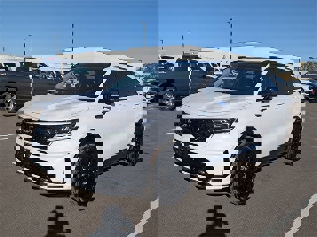 Used 2023 Kia Sorento SX image 1