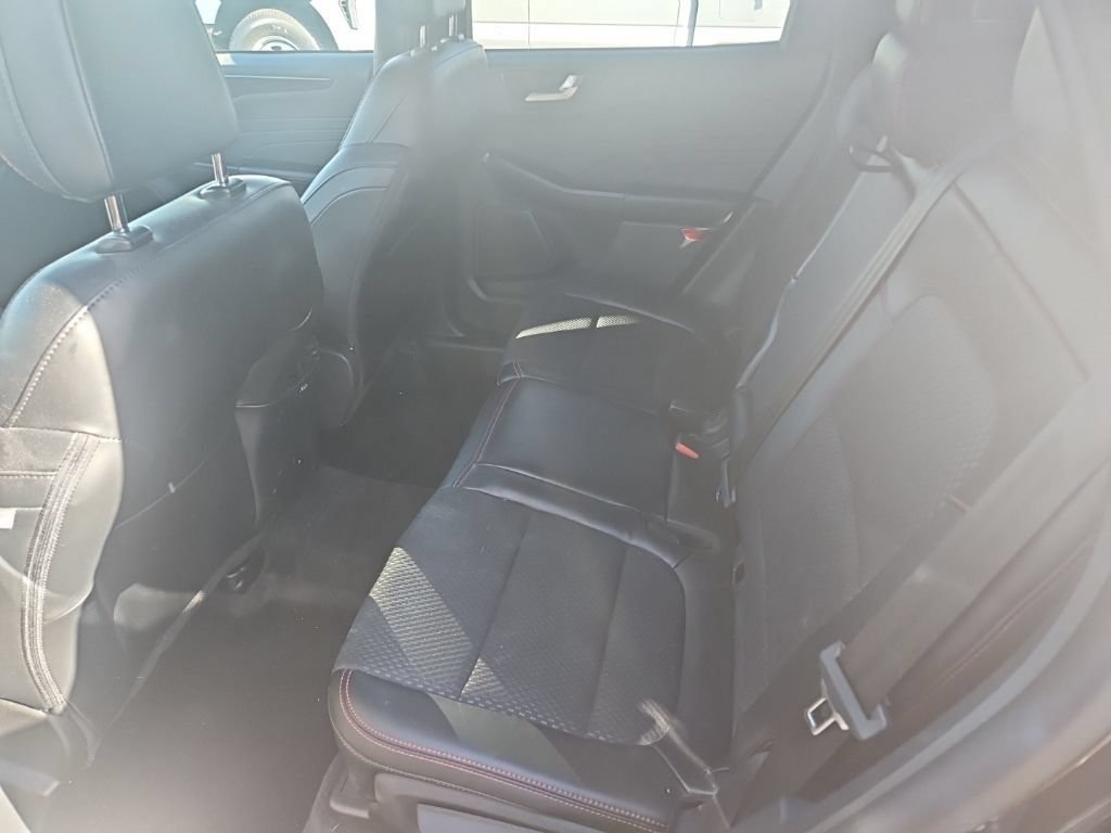Certified 2023 Ford Escape ST-Line w/ Tech Pack #1 FWD image 4