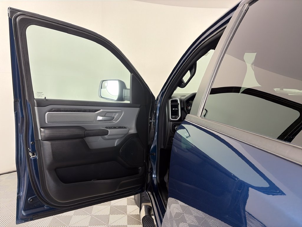 Used 2022 RAM 1500 Big Horn AWD/4WD image 10