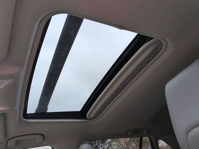 Used 2022 Toyota RAV4 Limited w/ Limited Grade Weather Package image 23