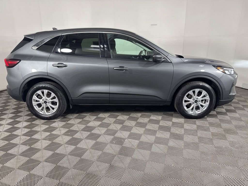 Certified 2023 Ford Escape Active w/ Tech Pack #2 AWD/4WD image 12