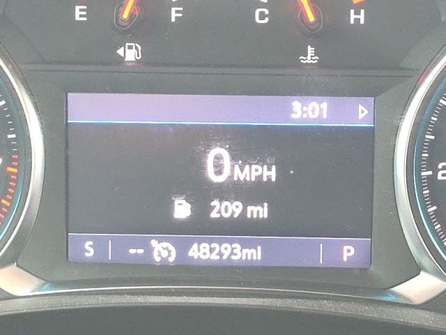 Used 2023 Chevrolet Traverse LT image 48