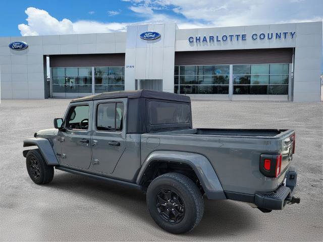 Used 2022 Jeep Gladiator Sport image 3