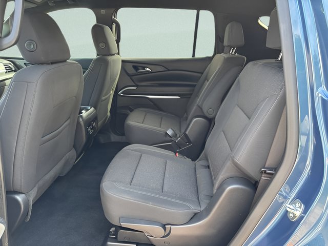 Used 2025 Chevrolet Traverse LT AWD/4WD image 5