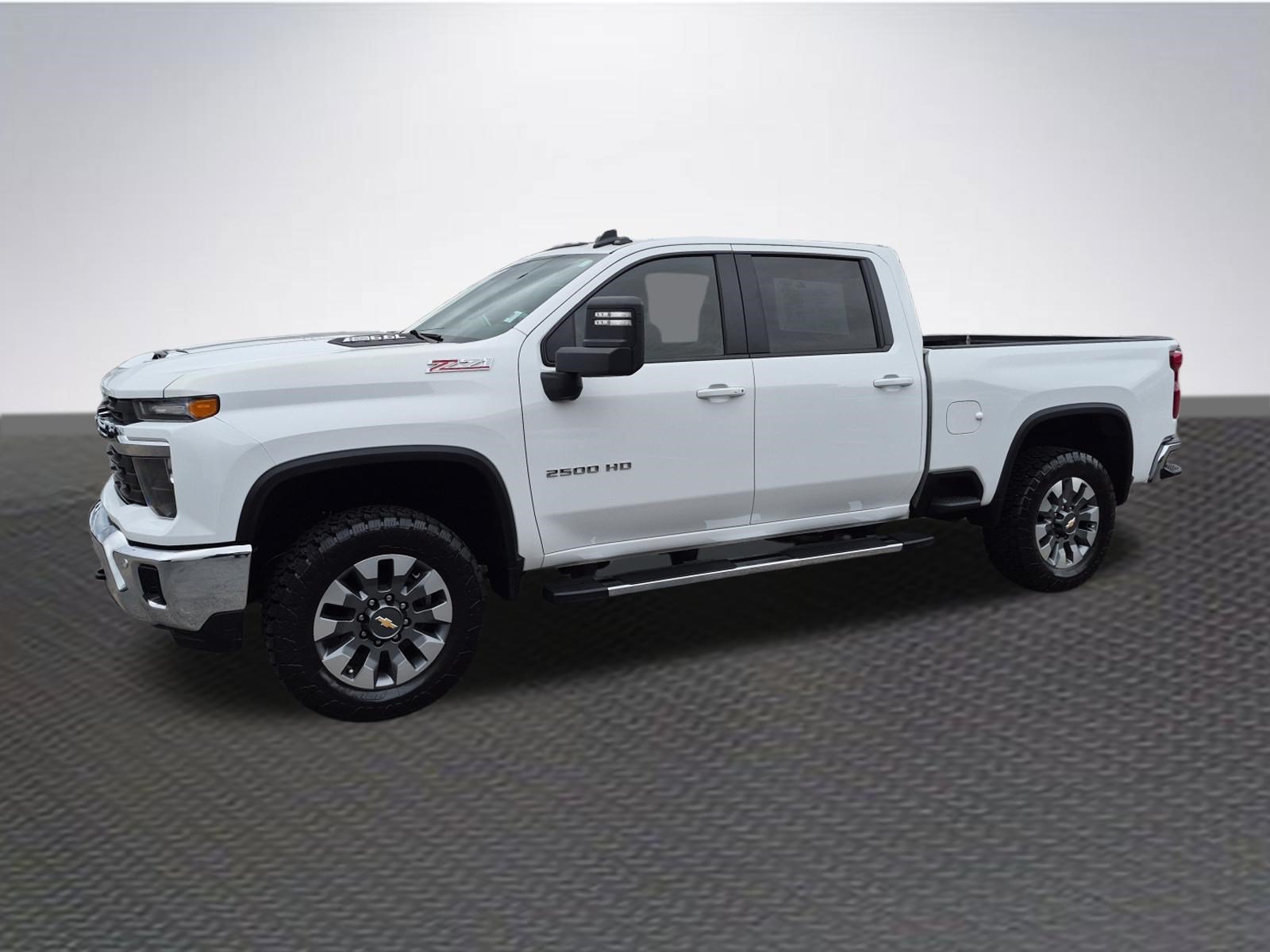 Used 2026 Chevrolet Silverado 2500 LT w/ All Star Edition AWD/4WD image 2