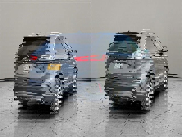 Certified 2022 Ford Edge Titanium image 4