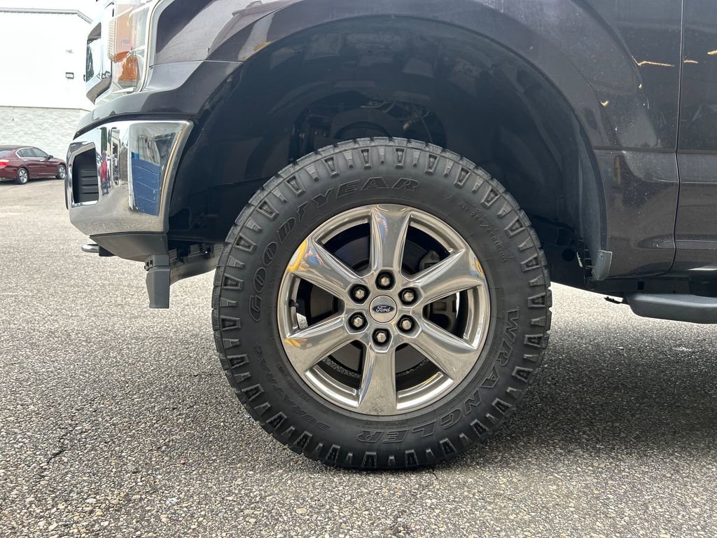 Certified 2019 Ford F150 XLT w/ Equipment Group 302A Luxury AWD/4WD image 7