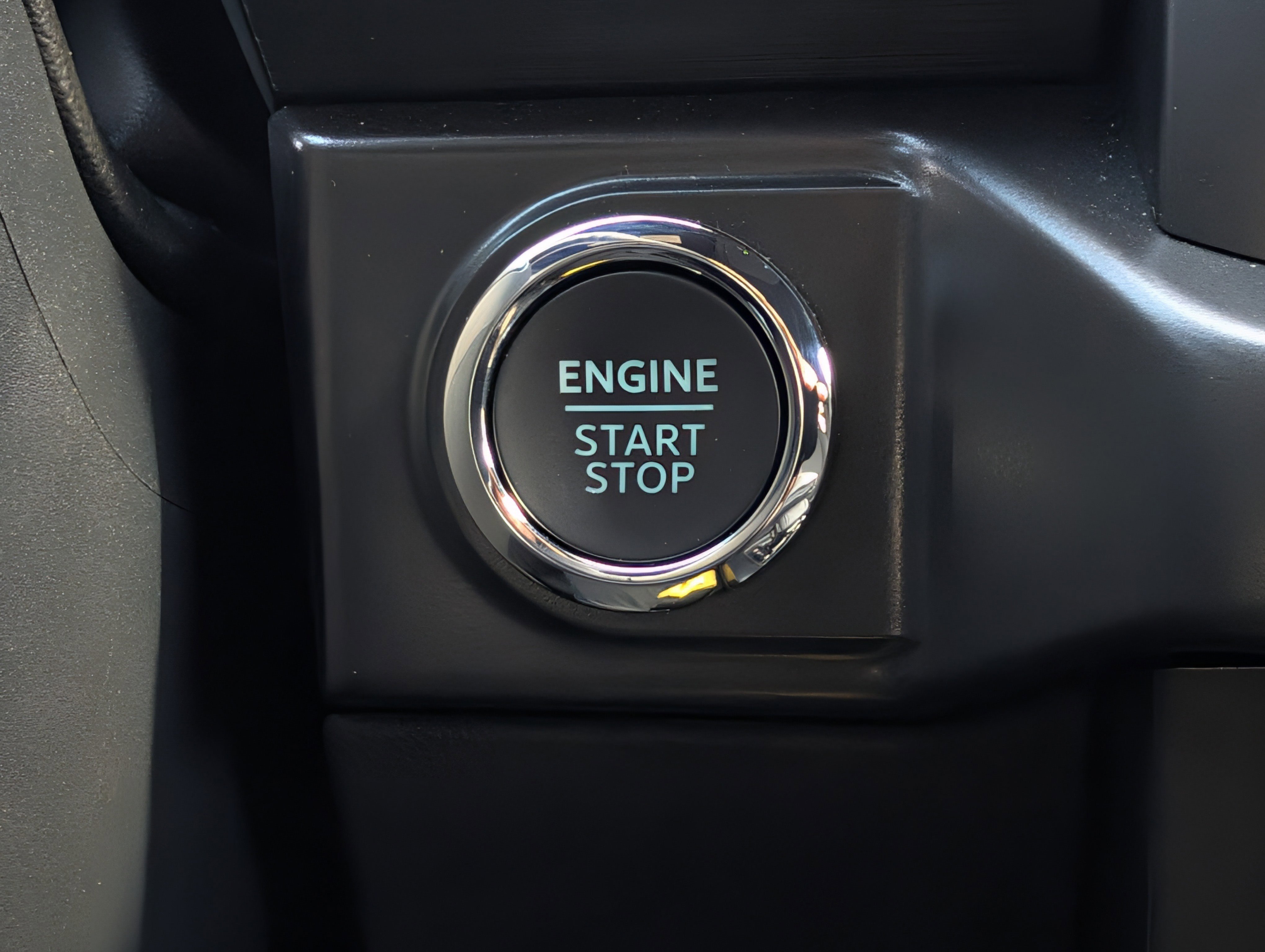 Certified 2024 Ford F150 XLT w/ Equipment Group 302A MID AWD/4WD image 39