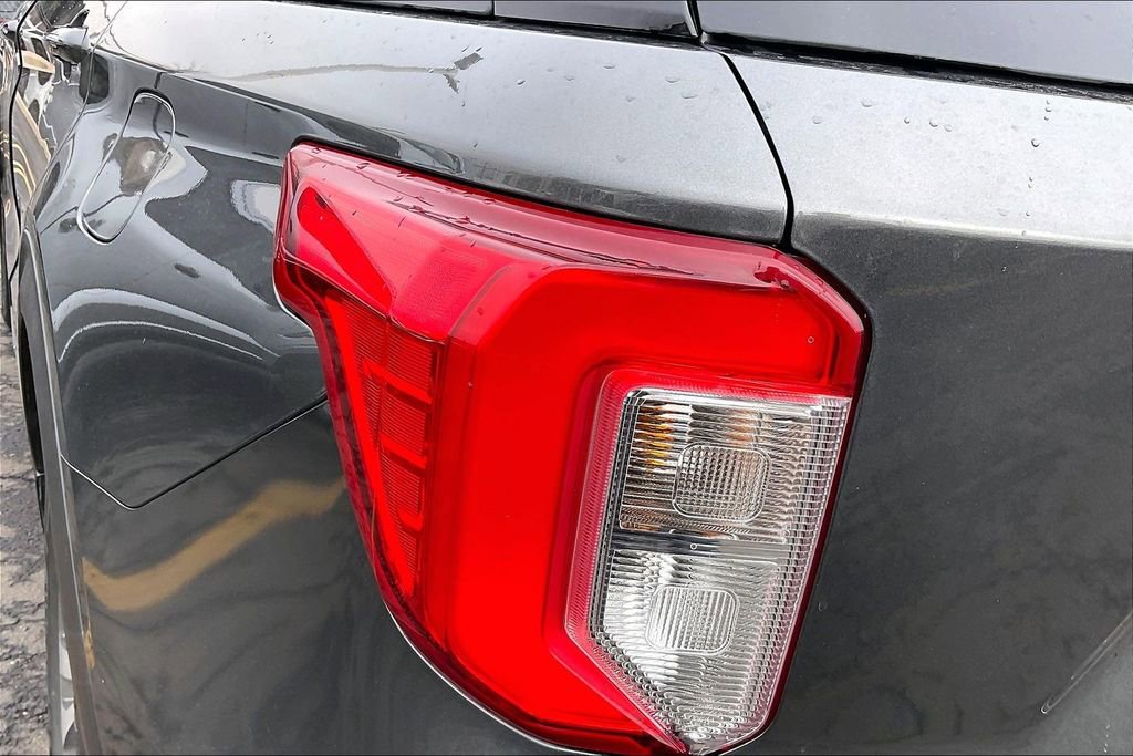 Certified 2020 Ford Explorer Platinum image 29