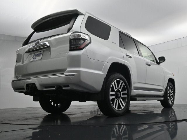 Used 2024 Toyota 4Runner Limited AWD/4WD image 42