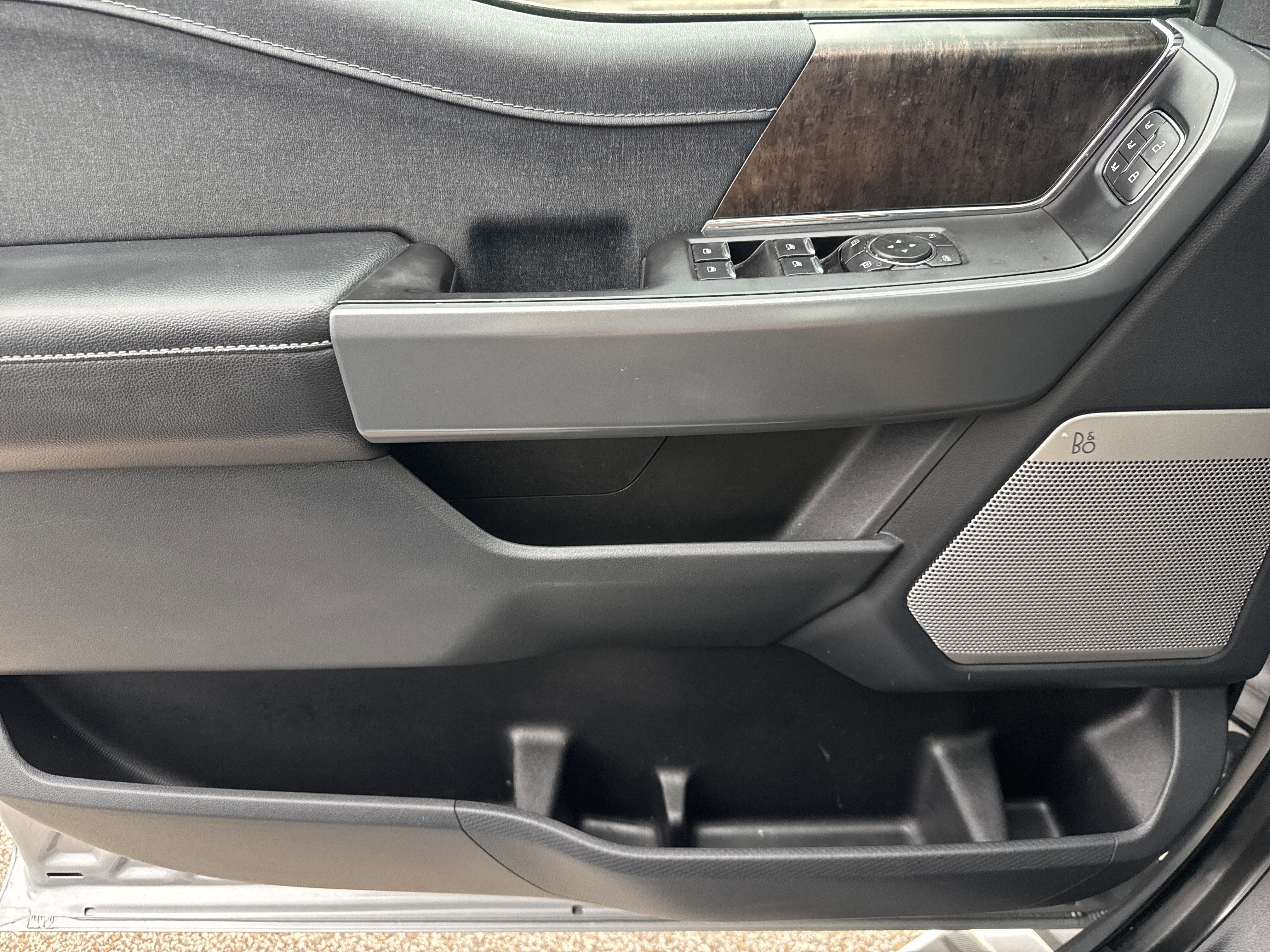 Certified 2022 Ford F150 Lariat w/ Equipment Group 502A High image 15