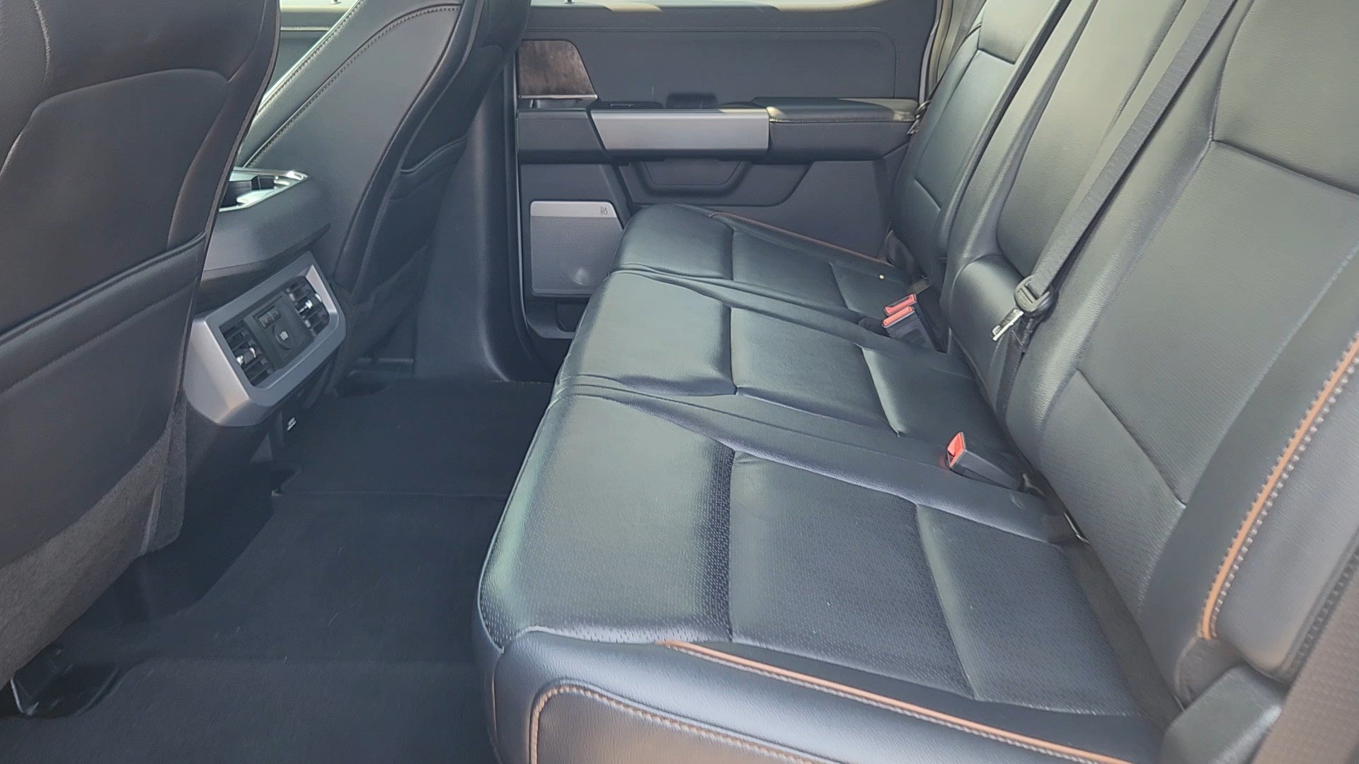 Certified 2025 Ford F250 Lariat AWD/4WD image 31