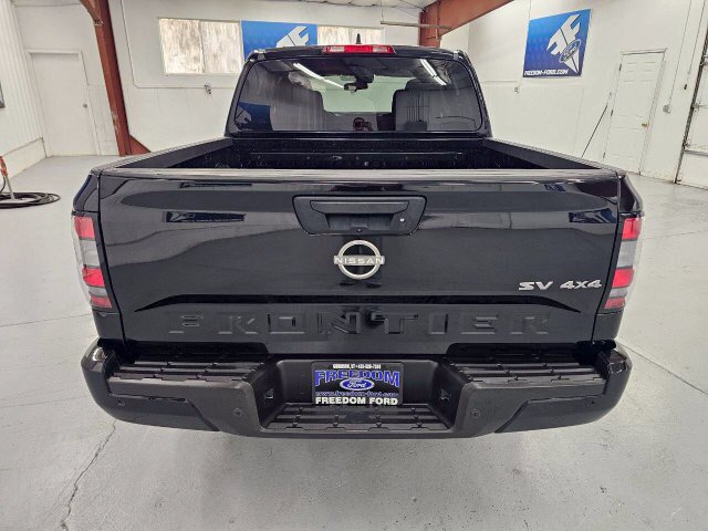 Used 2024 Nissan Frontier SV w/ Technology Package AWD/4WD image 6